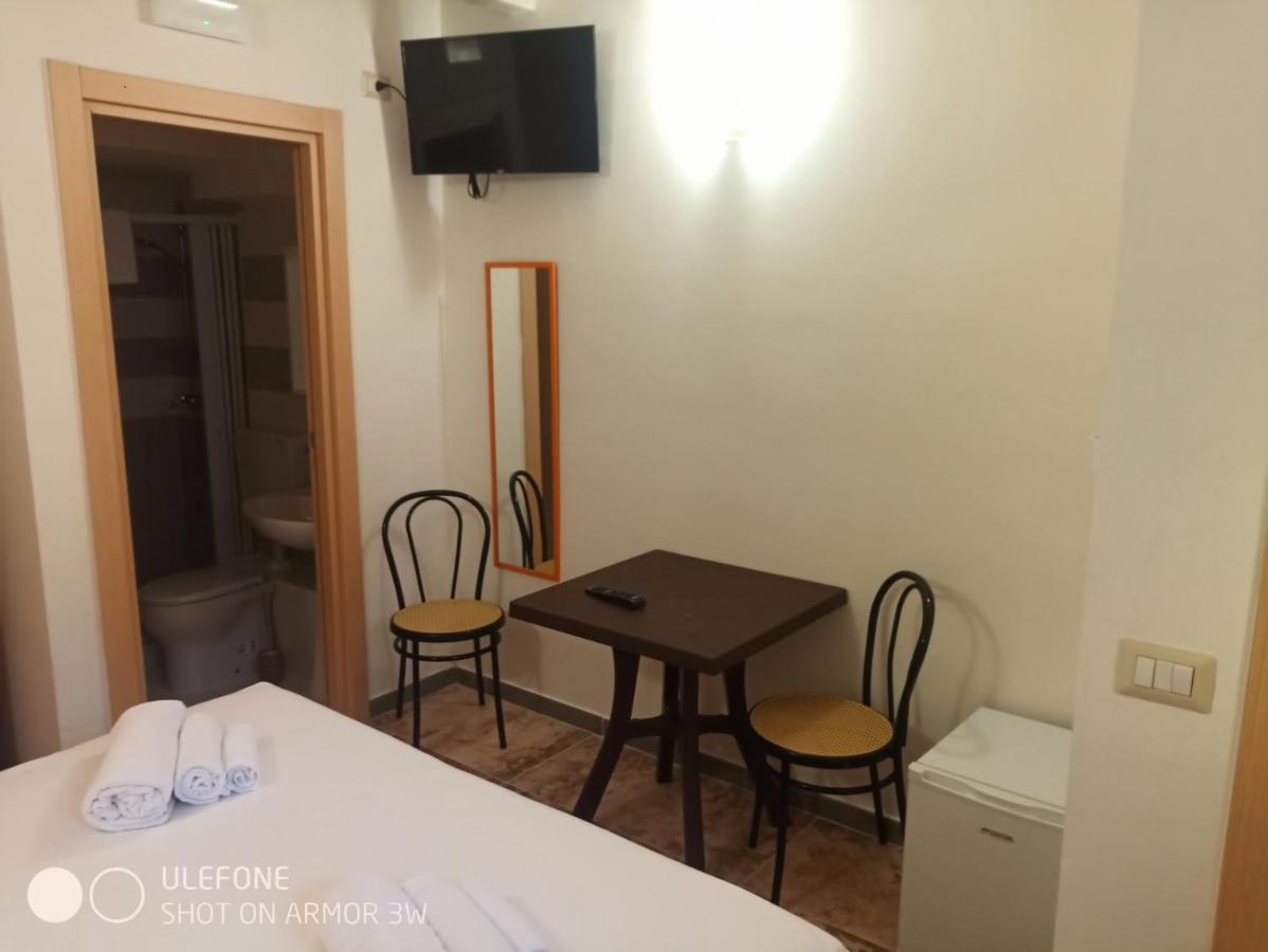 B&B L'Antica Dimora ...E Dei Mestieri Otranto Kültér fotó